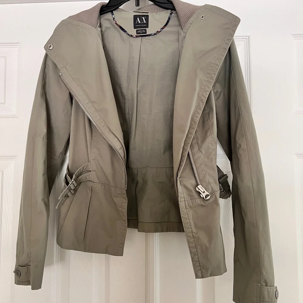 Jacket - Picture 2 of 6